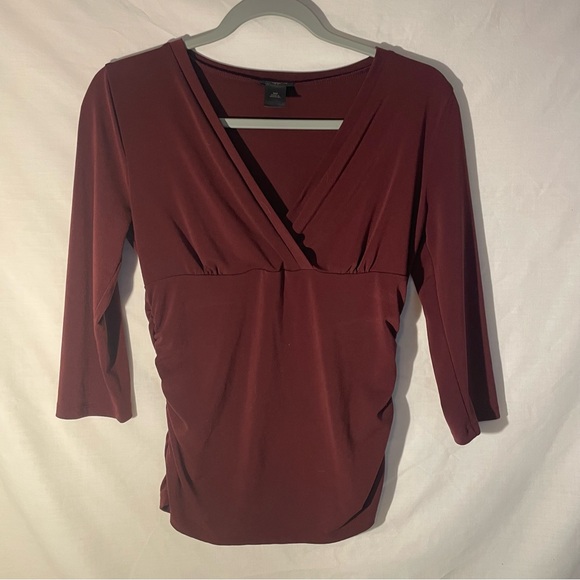 Ann Taylor cross front V-neck Elegant Burgundy Top size MP - Picture 1 of 7